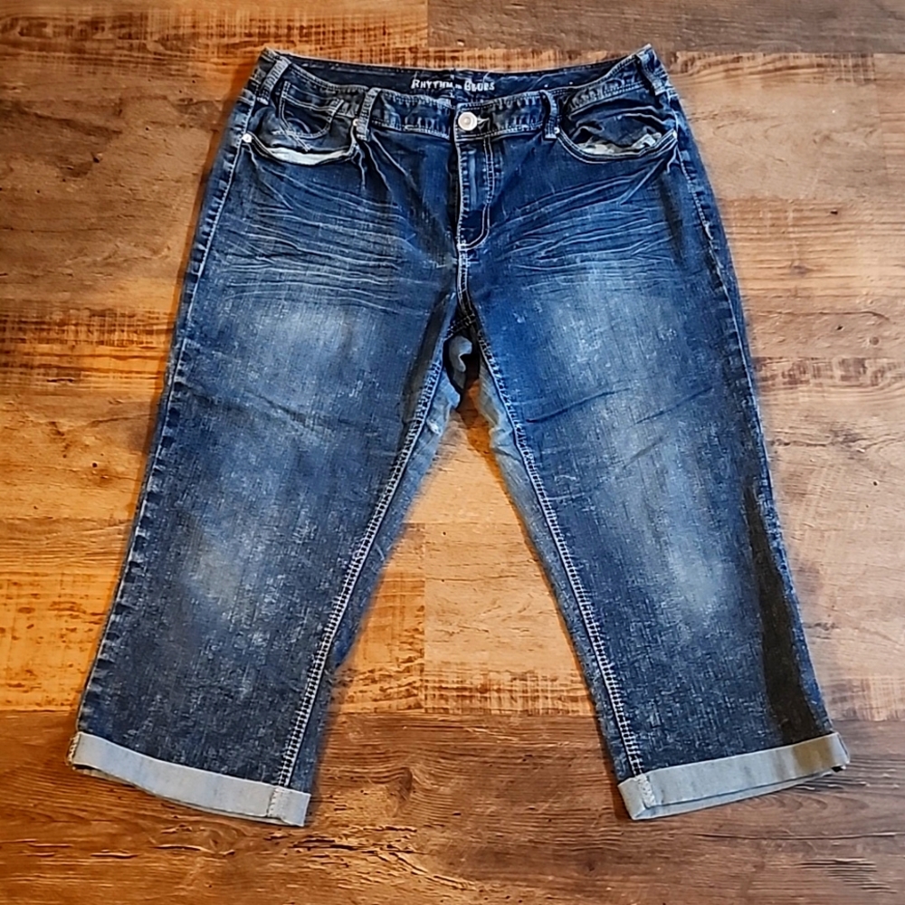 RHYTHEM IN BLUES CAPRI